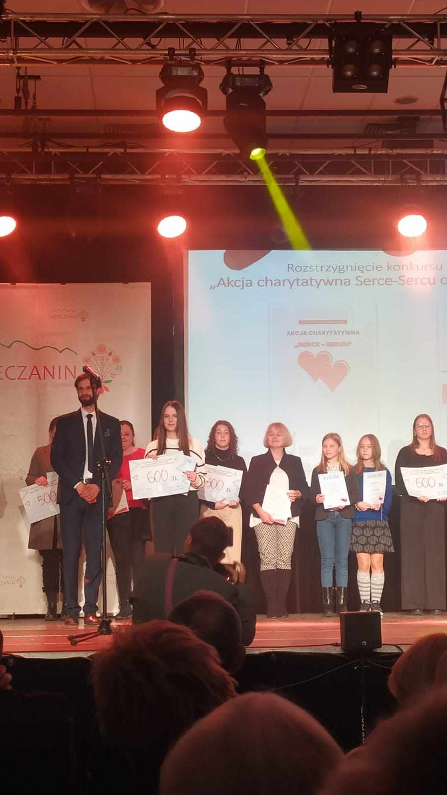 Zdjęcie Serce-sercu 2024 (2)e4b6033e-9214-4e8f-916e-2bf5f8285879.jpg w galerii Akcja charytatywna Serce-Sercu oczami wolontariusza